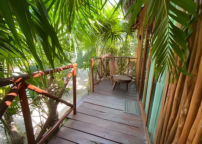 Stunning 6 Private & Ph /wifi/ac/pool/gym.