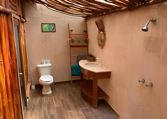Stunning 6 Private & Ph /wifi/ac/pool/gym. Apartment *
