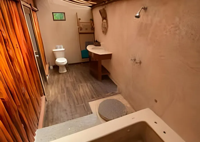 Stunning 6 Private & Ph /wifi/ac/pool/gym. *
