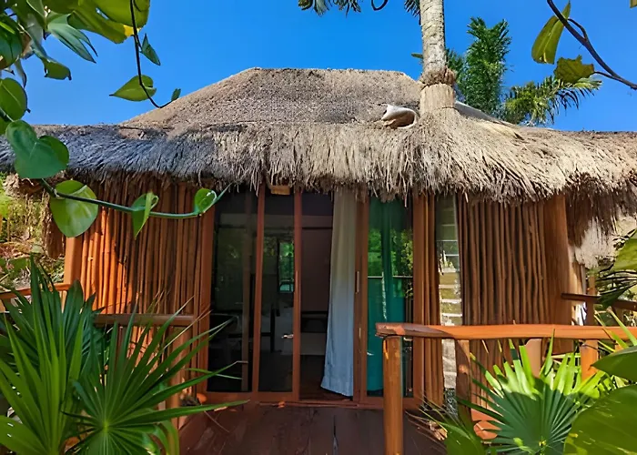 Stunning 6 Private & Ph /wifi/ac/pool/gym.